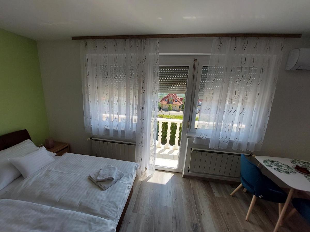 Villa Laar Хевіз Екстер'єр фото