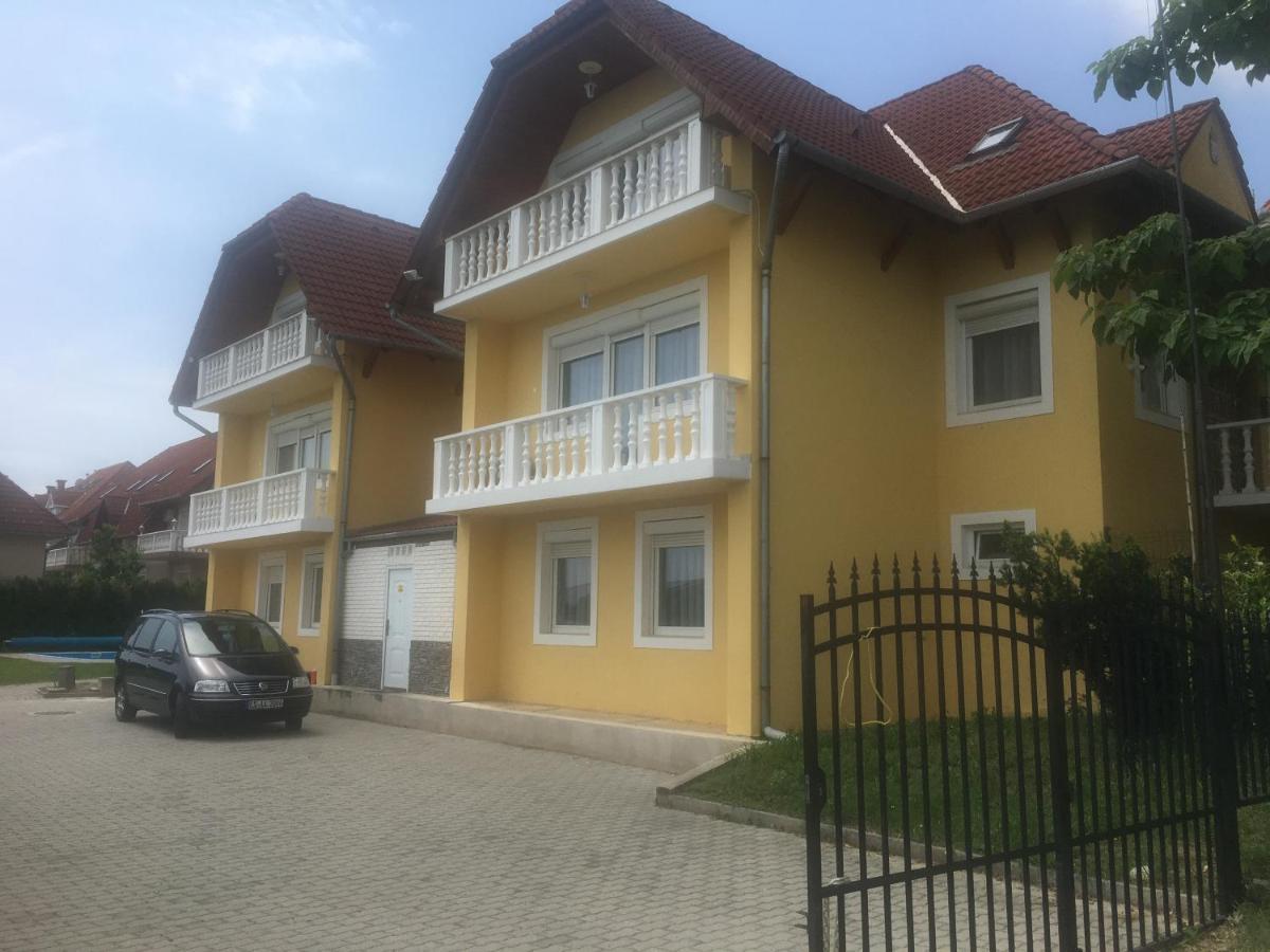 Villa Laar Хевіз Екстер'єр фото