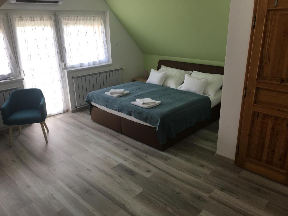 Villa Laar Хевіз Екстер'єр фото