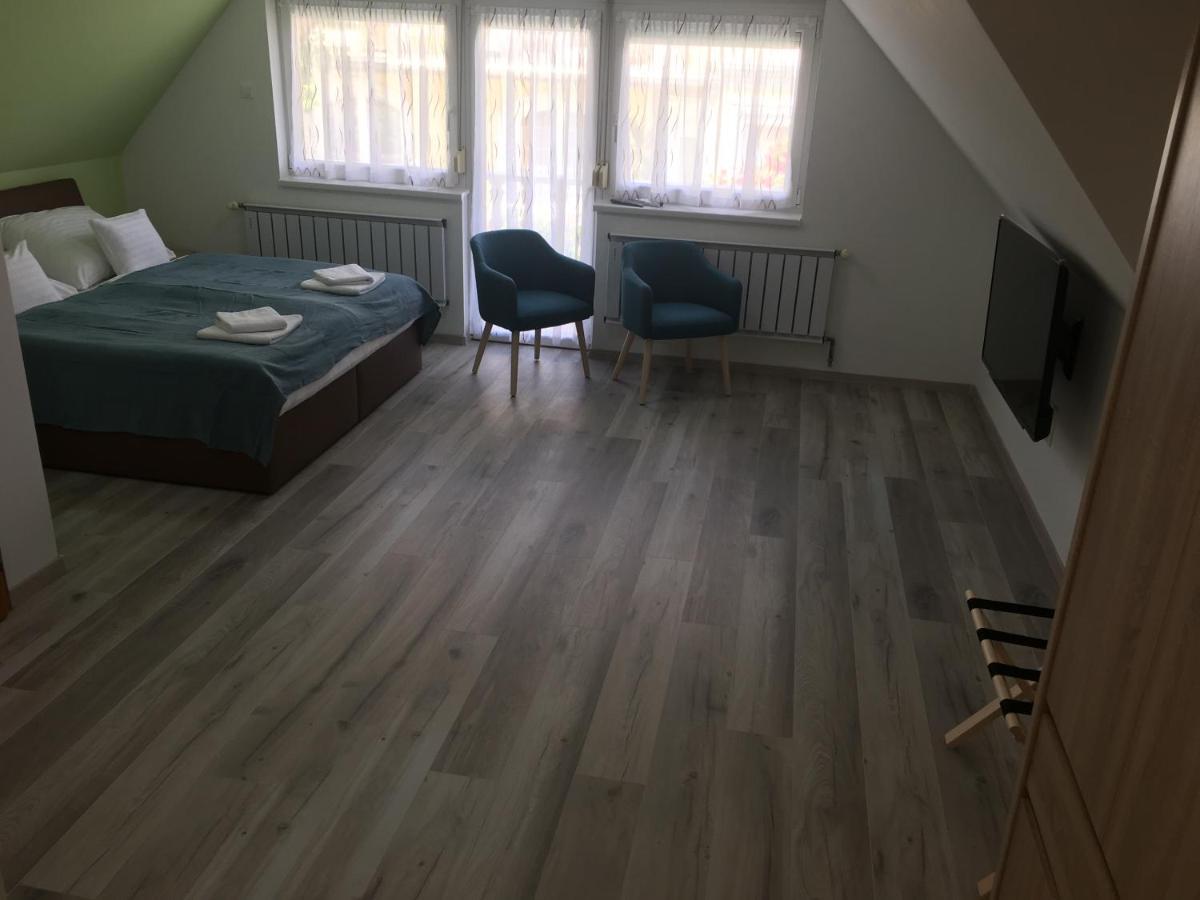 Villa Laar Хевіз Екстер'єр фото